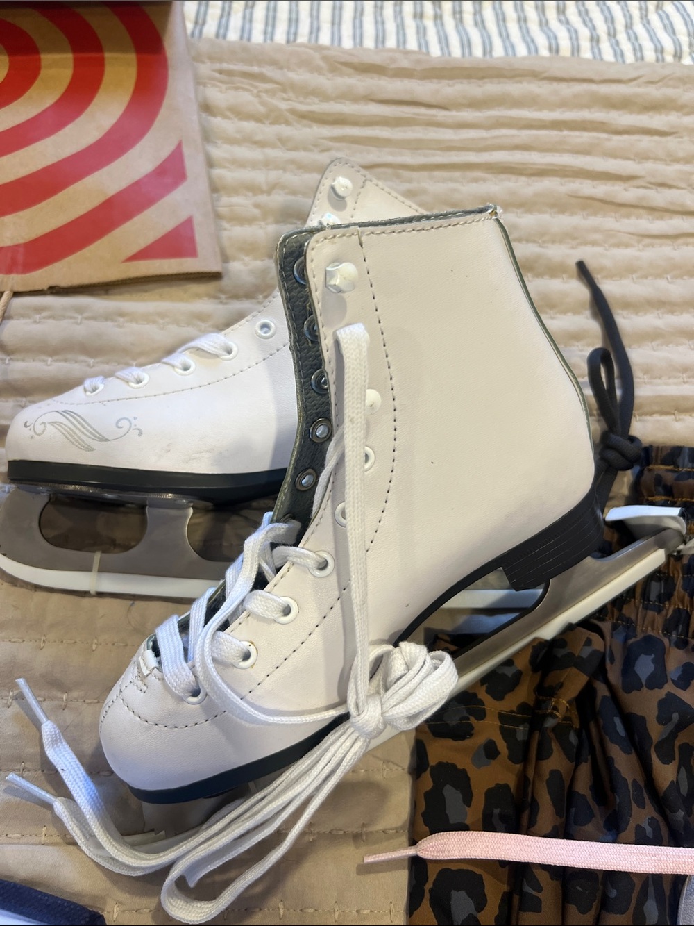 Kids ice skates brand new
